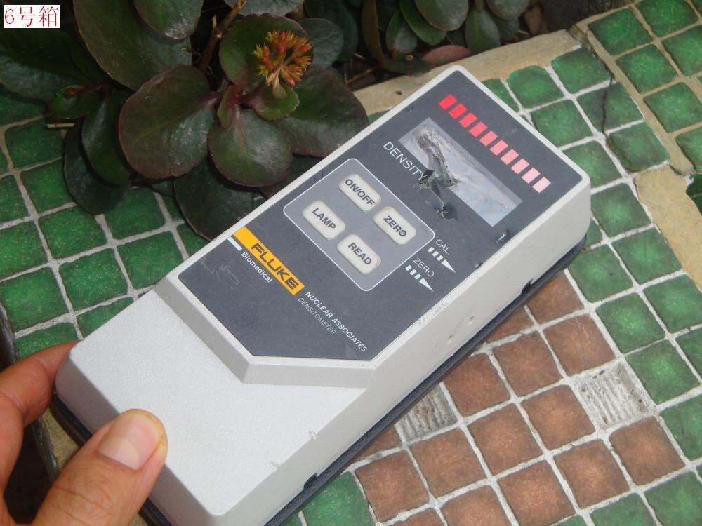 LCD Screen Broke Fluke 07-443 Digital Clamshell Densitometer