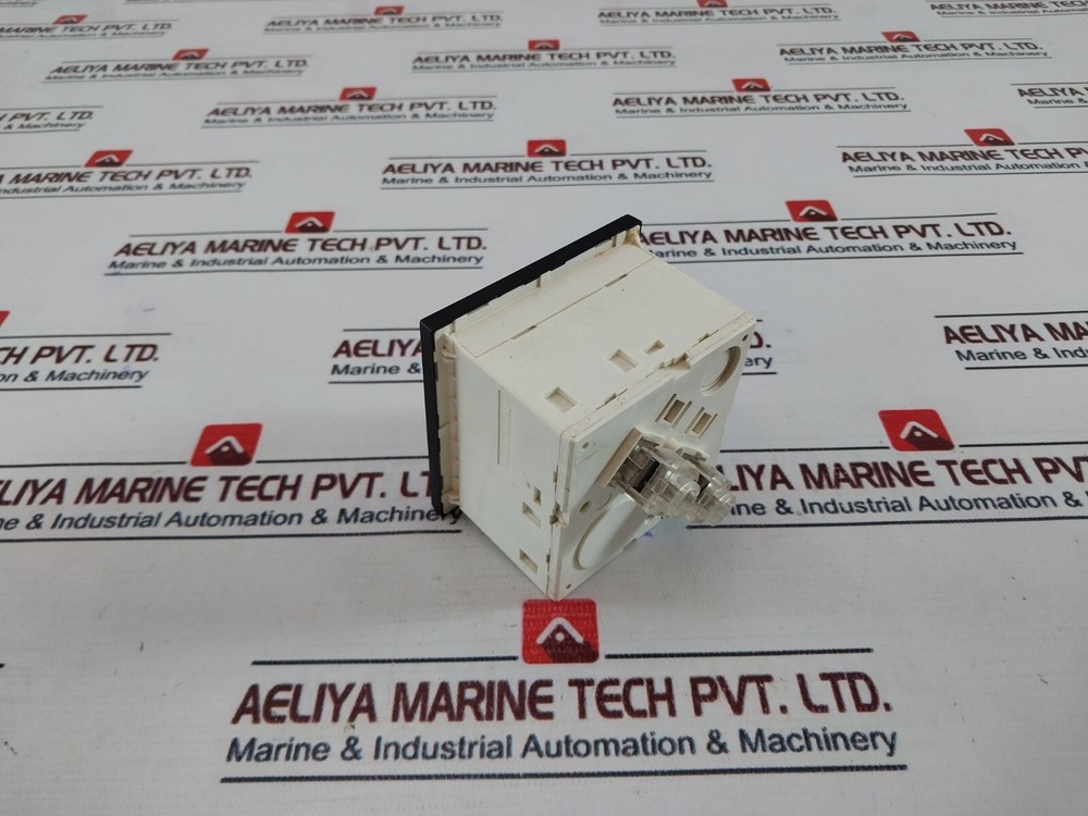 Janssen 0-150V Analog Panel Volt Meter