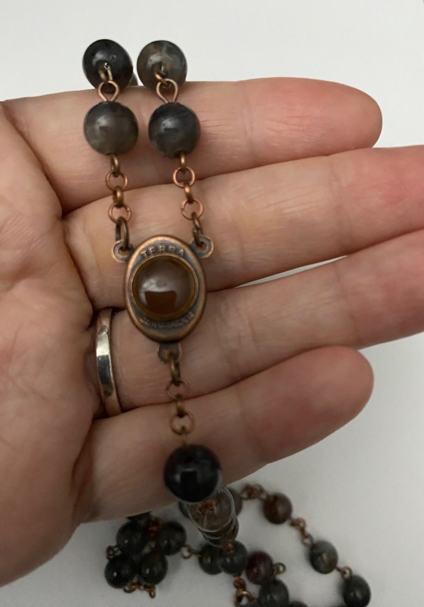 St Benedict Crucifix Glass Rosary Prayer Beads &Pouch Rosario Crucifijo Benito