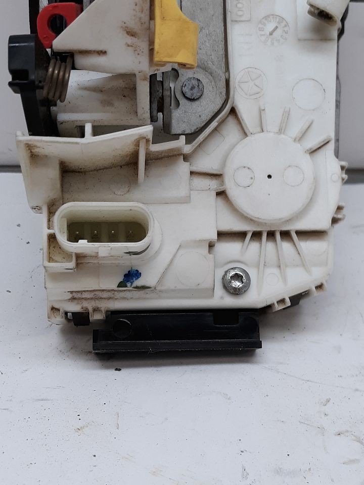 10-18 RAM 2500 RIGHT PASSENGER FRONT LOCK ACTUATOR 4589422AH