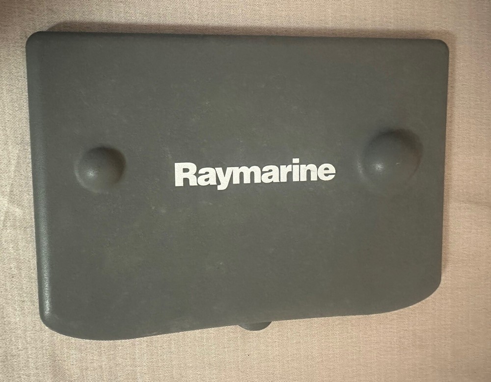 Raymarine C70 Classic Display Sun cover