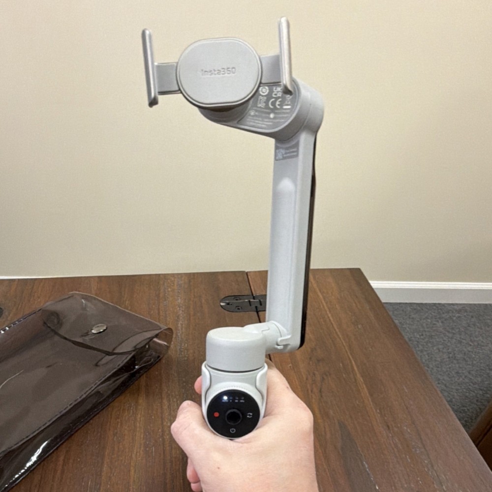 Insta360 Flow Motorized Foldable Smartphone Gimbal Stabilizer