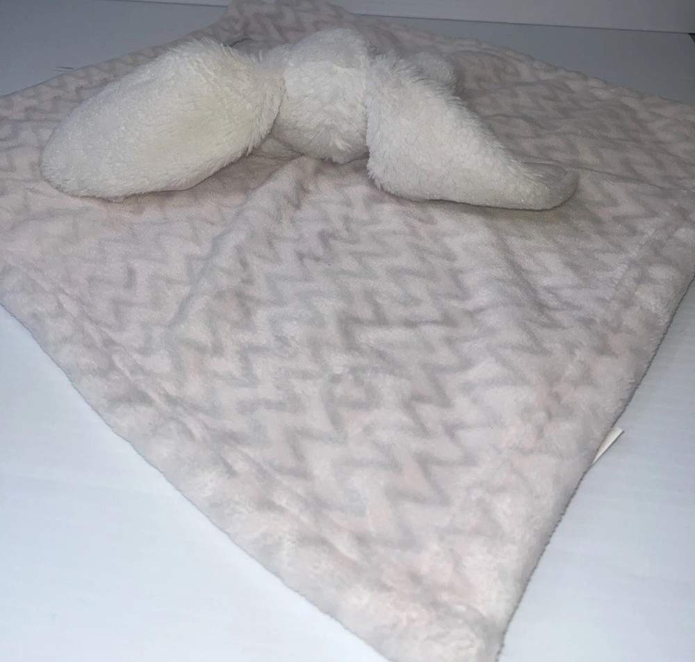 BLANKETS & BEYOND CHEVRON PRINT BUNNY LOVEY SECURITY BLANKET