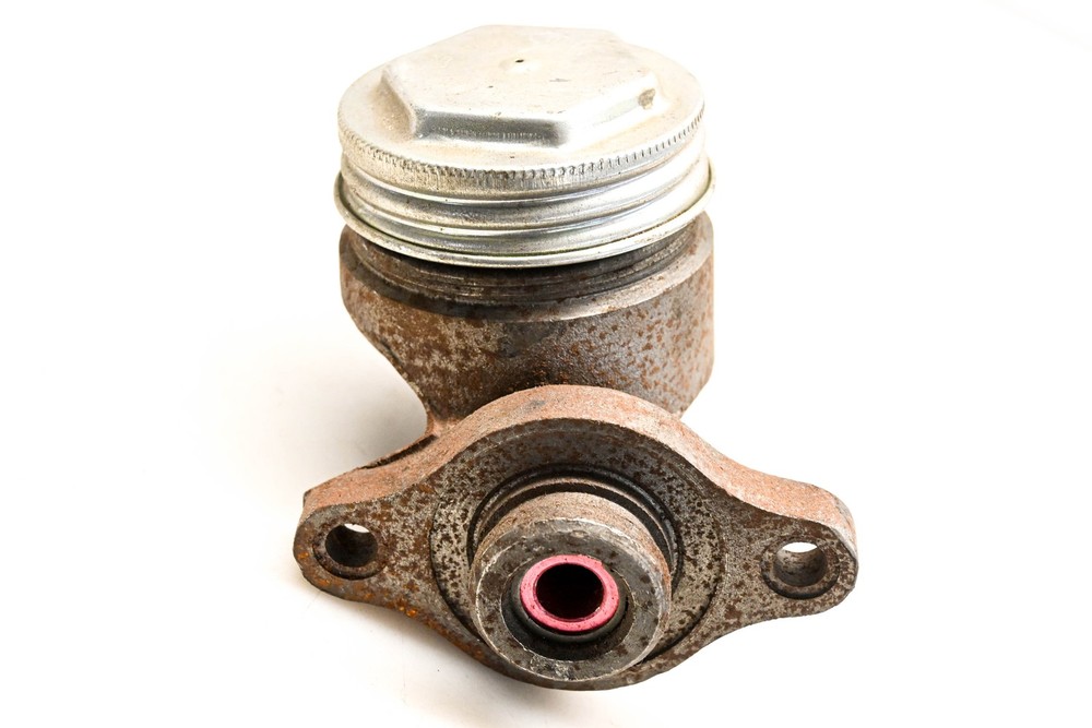 EIS EIS106, EIS-106 Brake Master Cylinder Assembly NOS