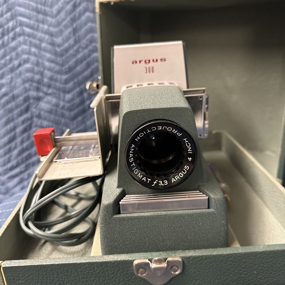 Argus 300 Automatic Vintage 35mm Slide Changer Projector With Case-Untested