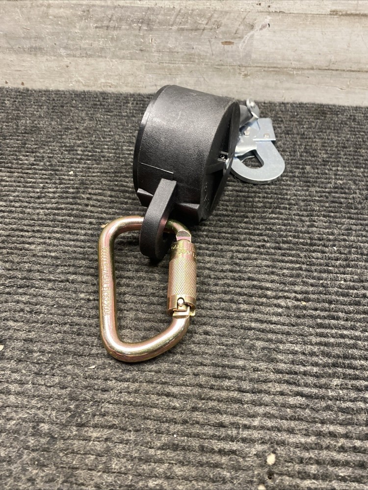 Shemior Web Self Retracting Lifeline 11FT