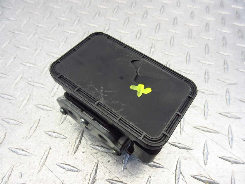 2016 15-18 Indian Chieftain ABS Pump Control Module OEM