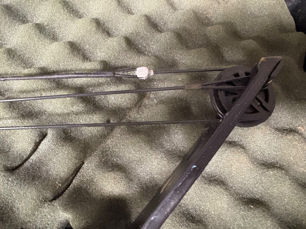 PSE Game Sport Strato-Flite Graphite Compound Archery Bow & Carry Case FREE SHIP