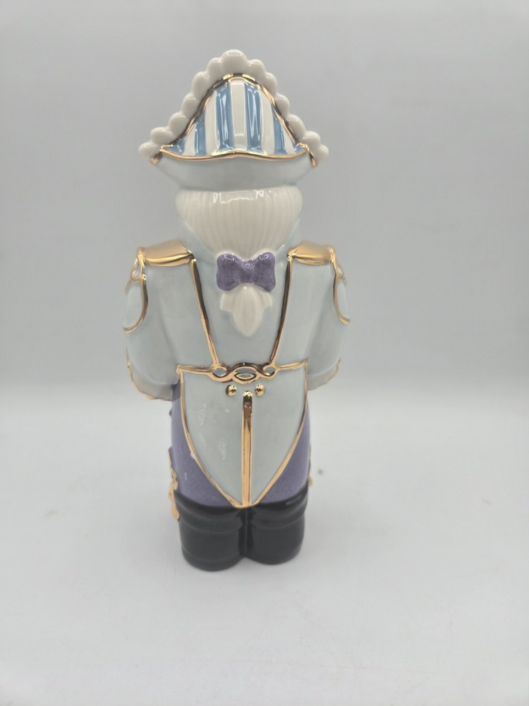 Lenox Nutcracker with Snowflake Figurine 7" tall