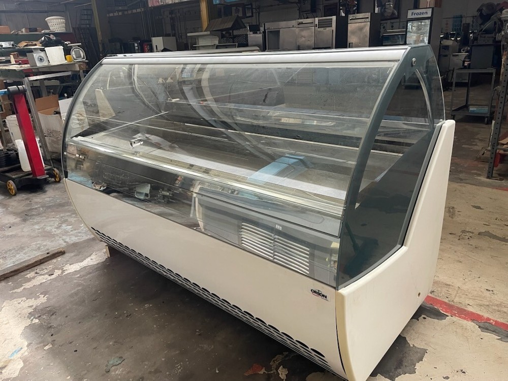 24 pan gelato display case