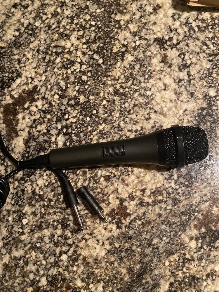 The Singing Machine SMM205 Dynamic Professional Microphone