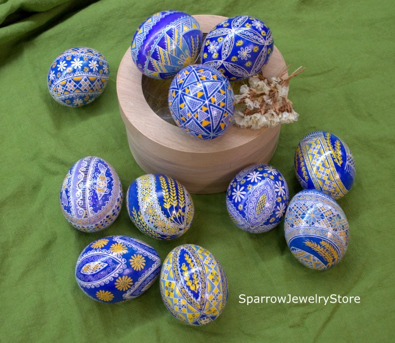 Handmade Easter eggs Easter ornaments Handpainted Easter decor Ukraine Pysanka