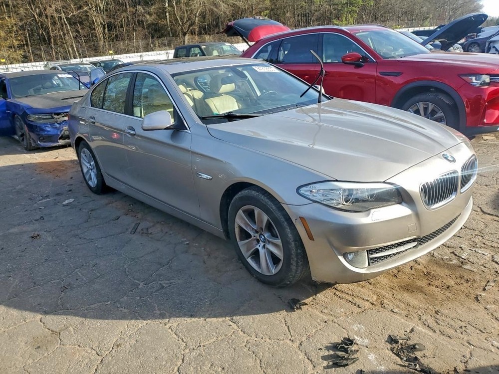 528I 2011 Glove Box 4958749
