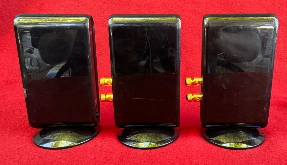 KEF SP3752 Universal Wireless Transmitter & 2 Receivers - Turns On But Untested