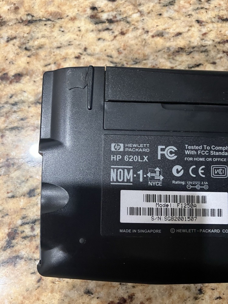 HP 620LX Black Handheld Portable Compact Palmtop Computer Read Description