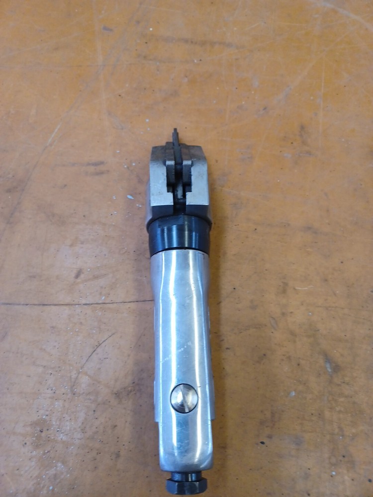 Central Pneumatic Air Inline Metal Shear.