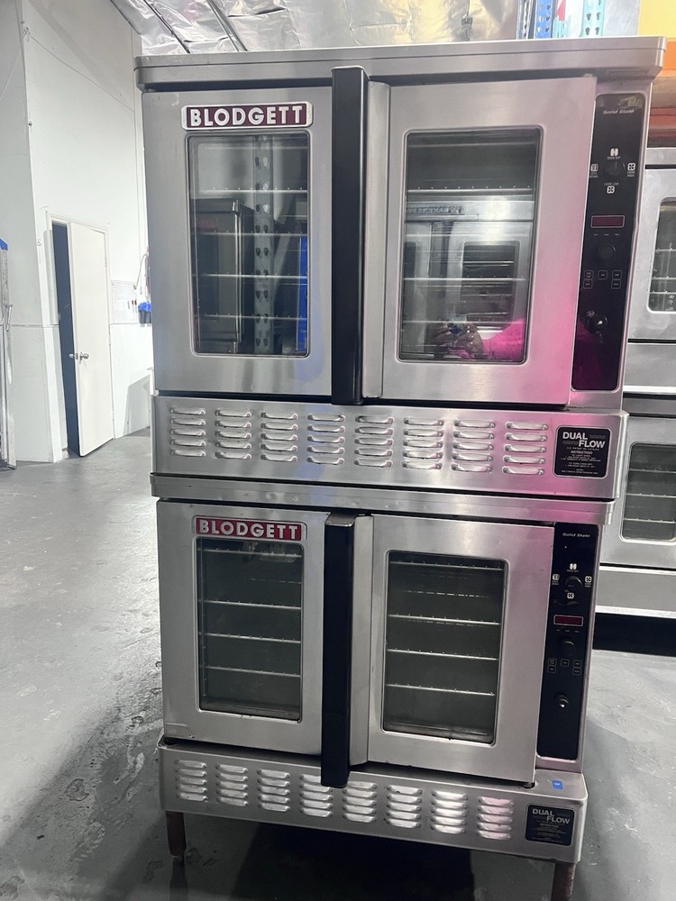 Blodgett DFG-100 Double Stack Natural Gas Convection Oven Pre-owned