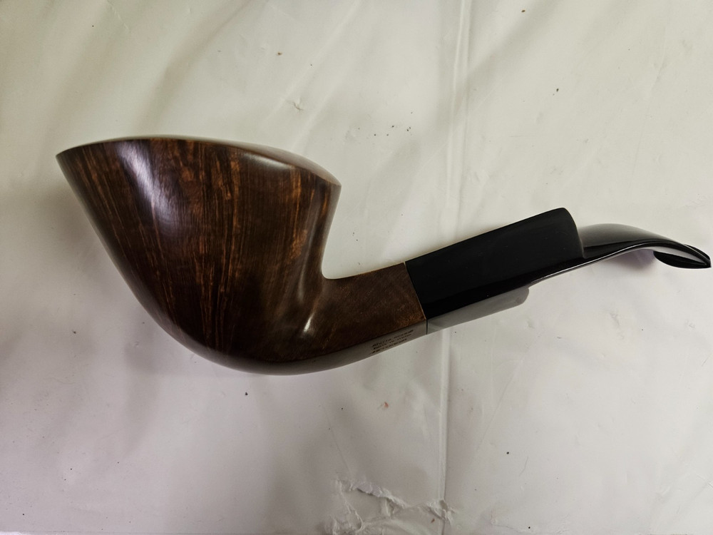 Mario Grande Diamond-Shank Dublin Pipe