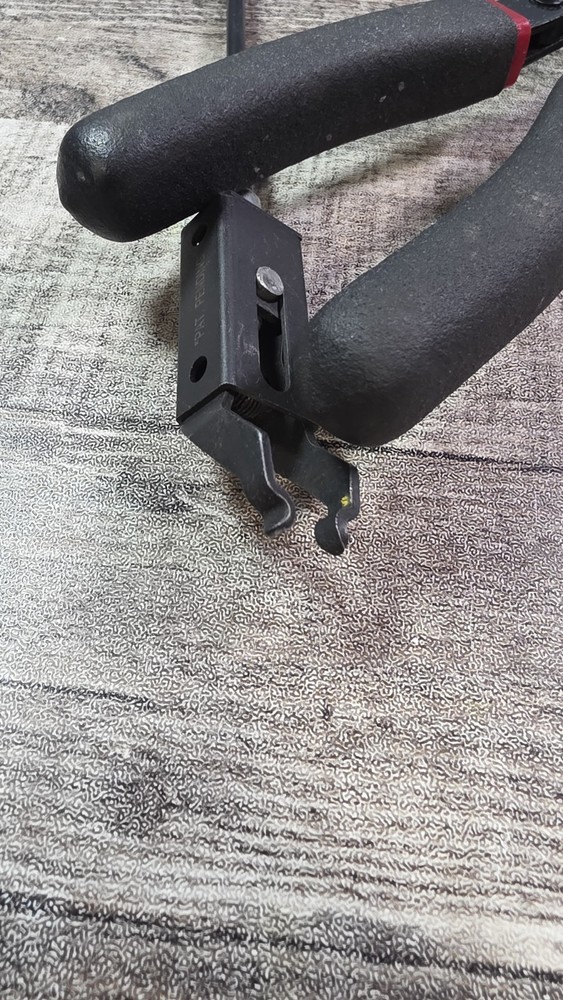 Matco Tools BCP100 Button Connection Pliers