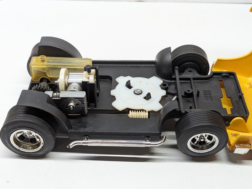 Cox Action Van Vintage 1976