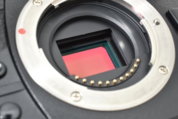 OLYMPUS OM-D E-M1 MARK II BODY 523569