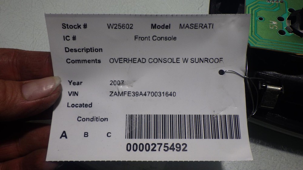 MASERATI OVERHEAD CONSOLE DOME LIGHT 2007