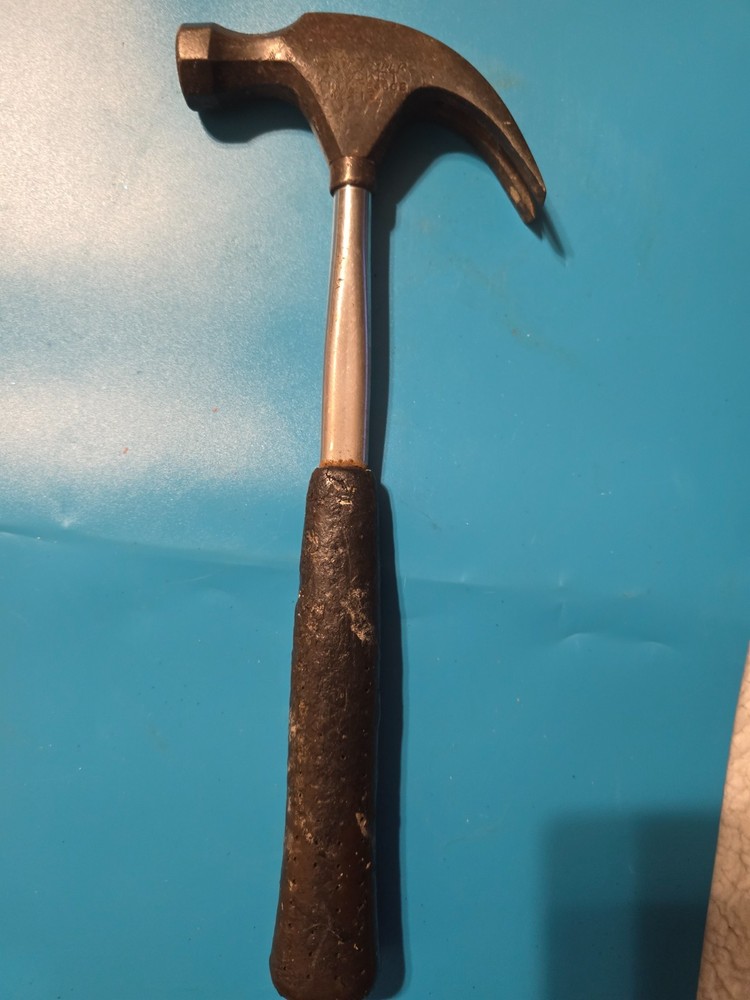 VINTAGE TRUE TEMPER ROCKET CLAW HAMMER A13 BLACK HANDLE