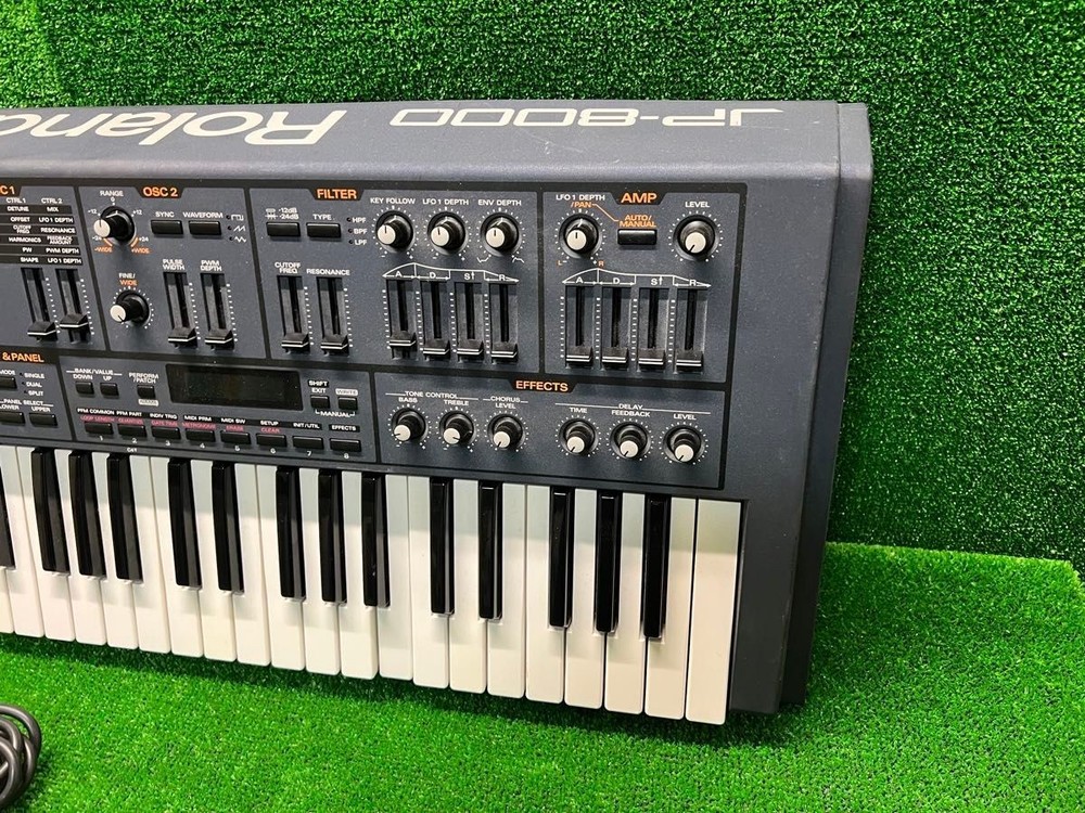 ROLAND JP 8000 ANALOG MODELING SOUND MODULE SYNTHESIZER