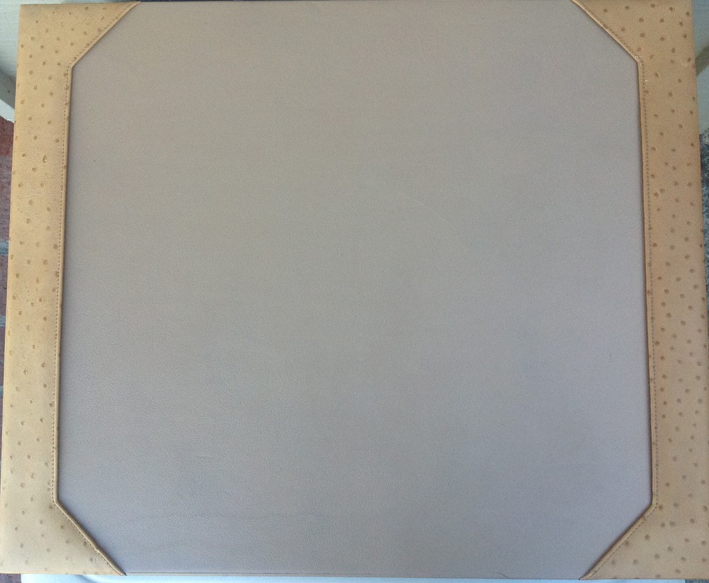 OSTRICH DESK PAD