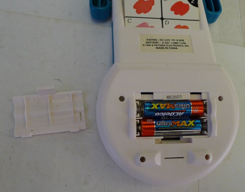 Electronic Handheld Game - 1995 Tiger ED Logic Wise Education Game - TESTED