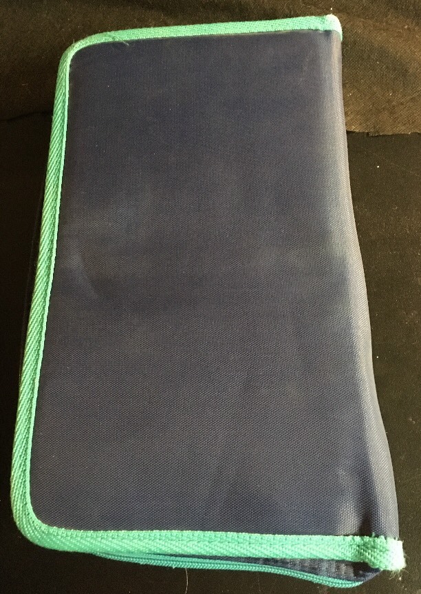 CD Carrying Case Holds 16 CDs Vintage