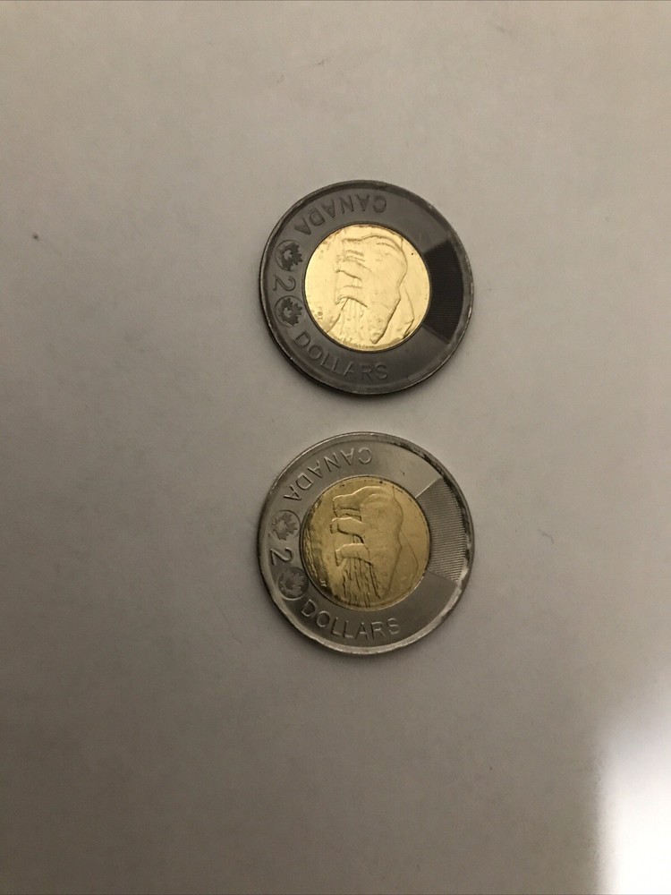 2022 Canada Black Ring And Regular Toonie UNC!!