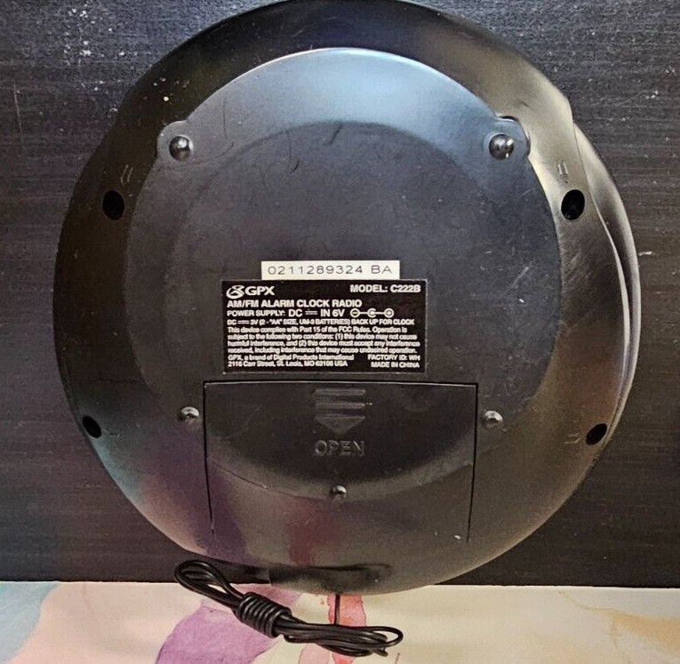 GPX alarm clock Radio C222B