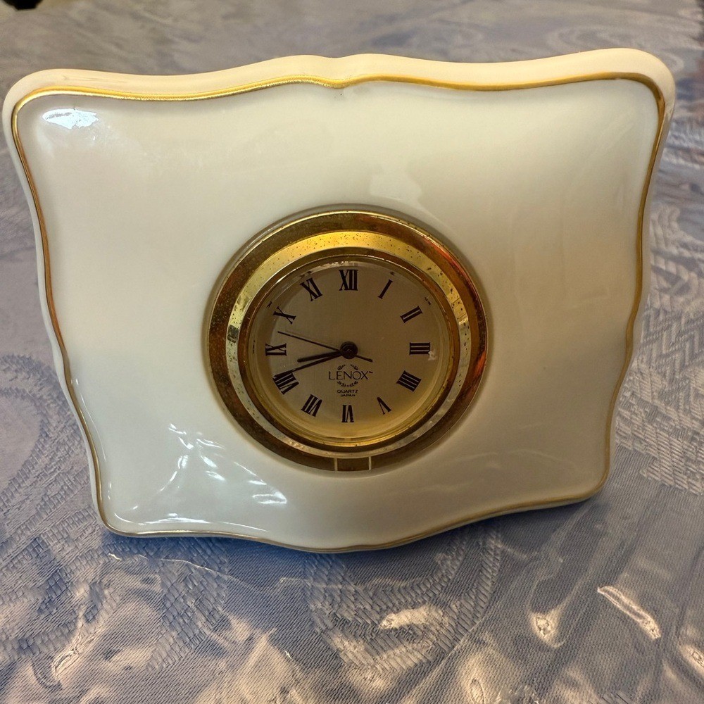 Lenox Ivory and Gold Accent Clock