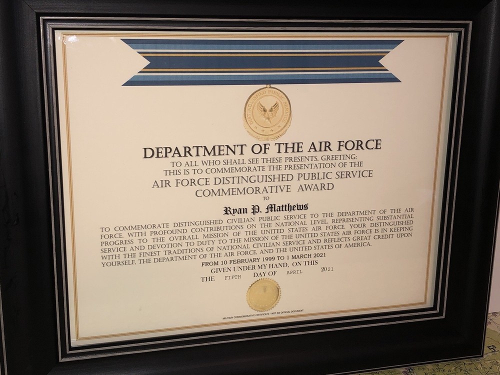 USAF DISTINGUISHED PUBLIC SERVICE COMMEMORATIVE AWARD CERTIFICATE Type-1