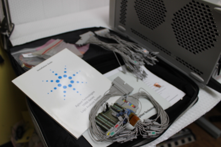 3729 Agilent 16902A Logic Analysis System