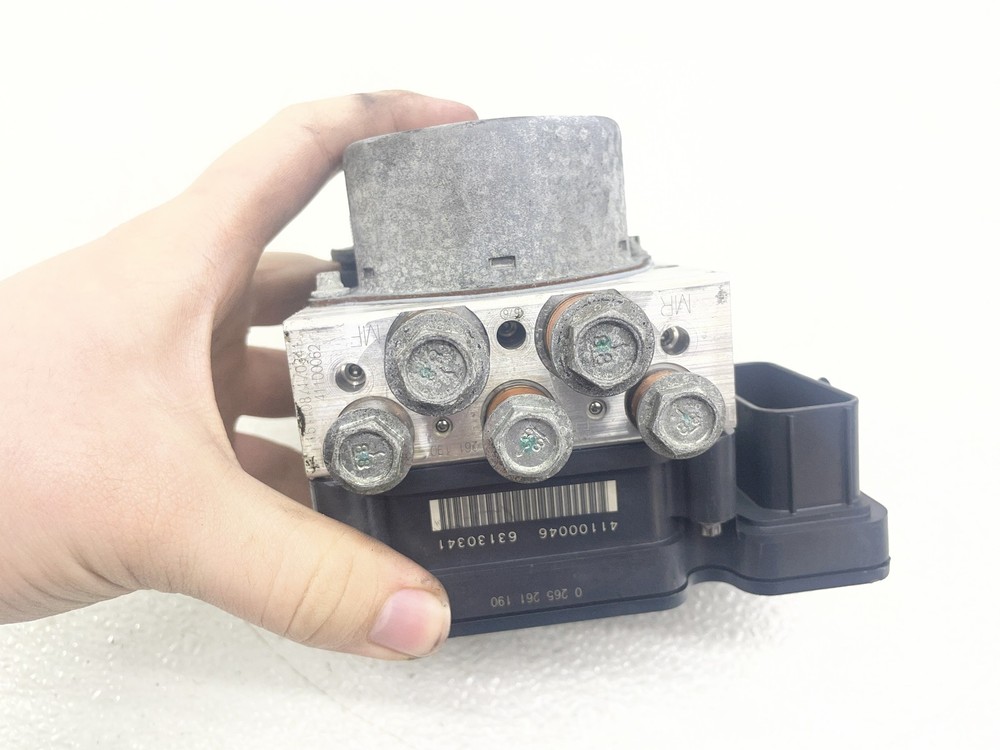 17-19 HARLEY-DAVIDSON ELECTRA GLIDE ULTRA CLASSIC FLHTCU ABS PUMP UNIT MODULE