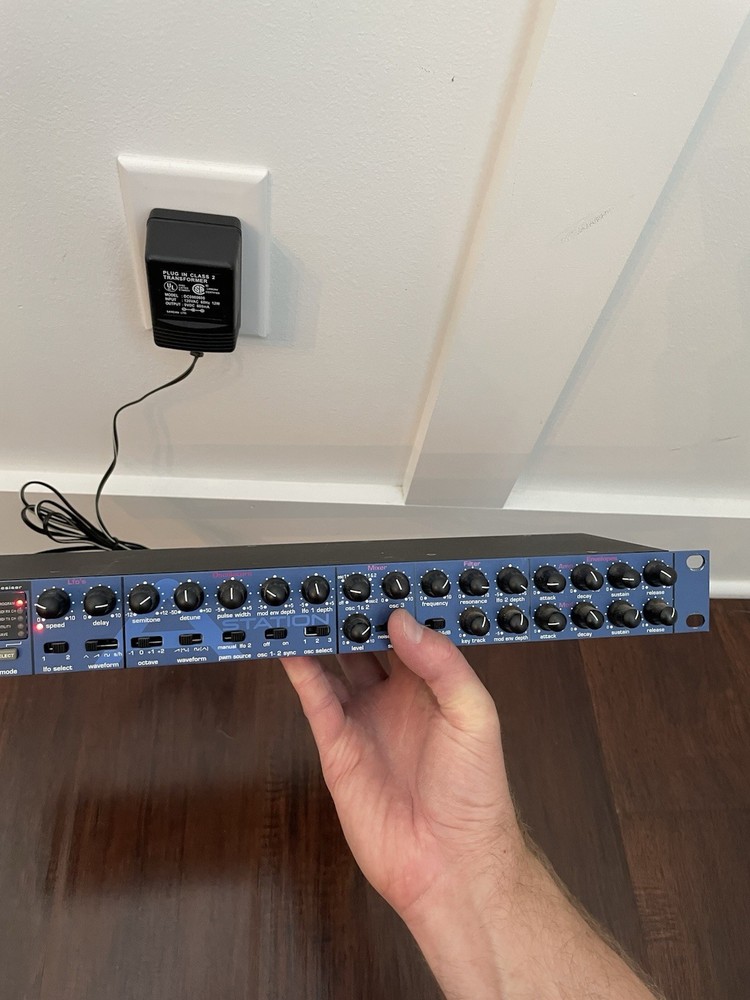 Novation A-Station Polyphonic Synthesizer Rackmount Sound Module NICE FREE SHIP!