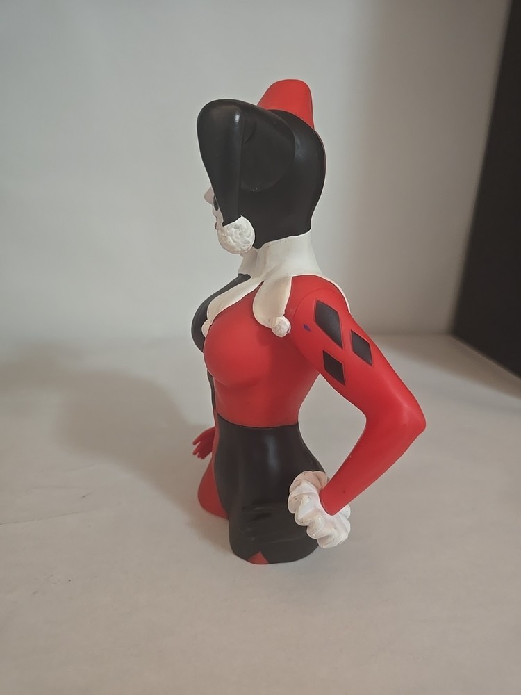 Harley Quinn Bank © DC Comics