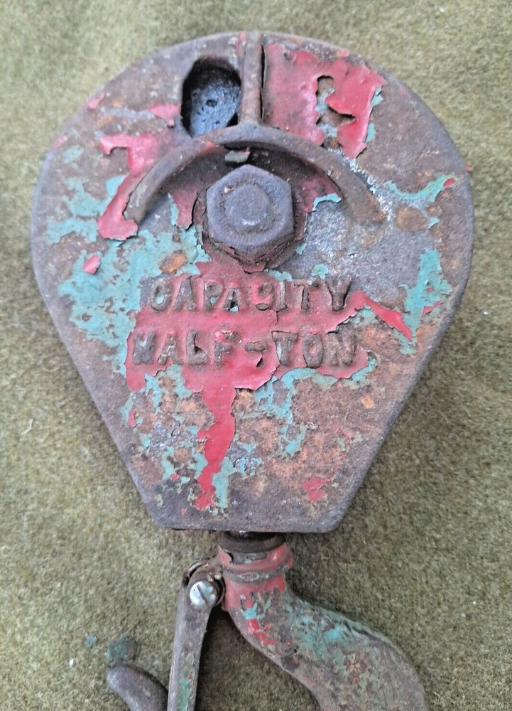 1/2 Ton Snatch Block 4" Pulley Hook.