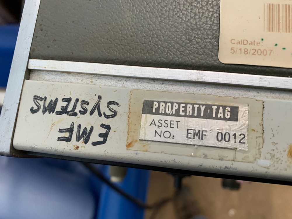 HP 435A Power Meter - Powers up - missing part of main dial