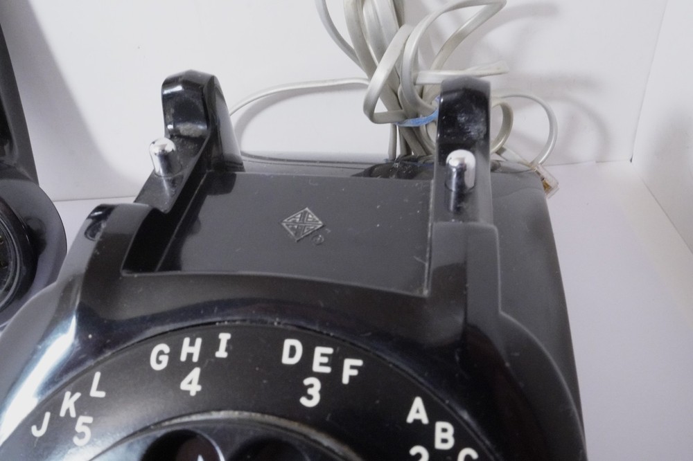 Nice Original AUTOMATIC ELECTRIC Black A/E 80 Deskset Sold AS IS & Untested