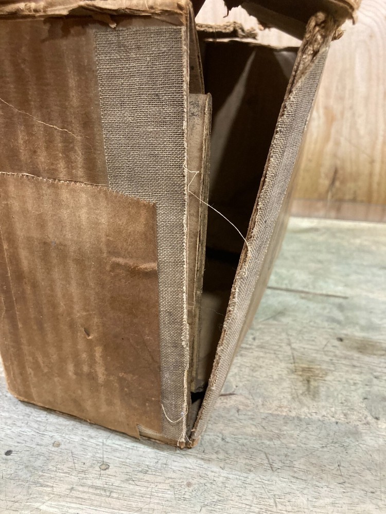 Coleman 4A Gas Iron - EMPTY Box Case - READ