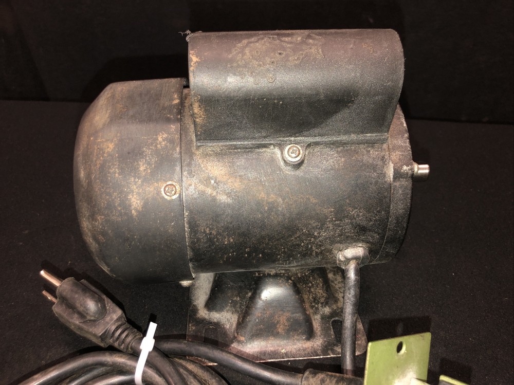 Unknown Unbranded Small Motor. 115V Single Phase .519” Shaft