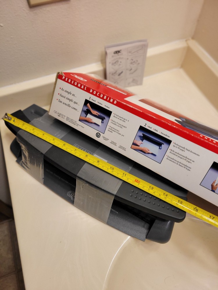GBC DOCUBIND PERSONAL PRESENTATION BINDING SYSTEM w/ PARTIAL BOX OF SPINES