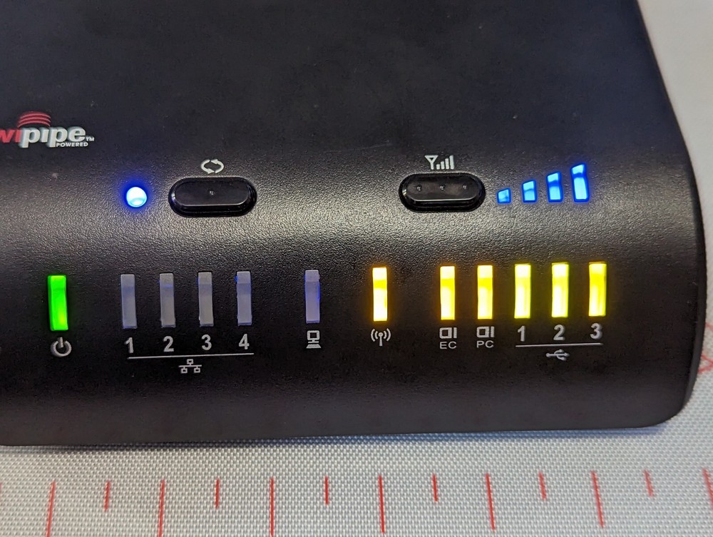 Cradlepoint MBR1200 Mobile Broadband Router Tested Working