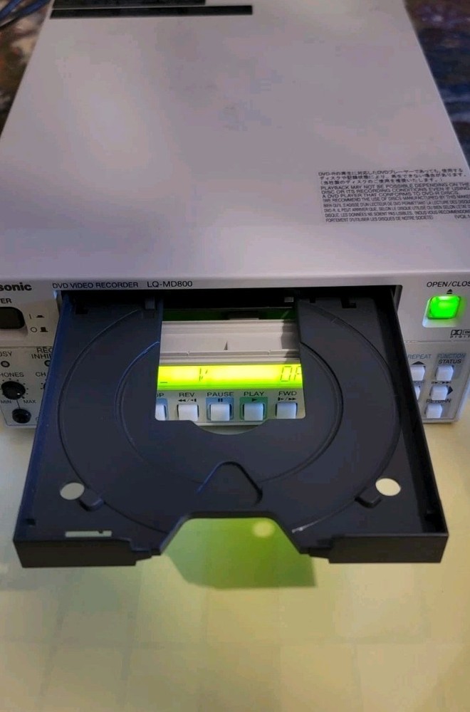 Panasonic LQ-MD800P DVD Video Recorder Professional Player