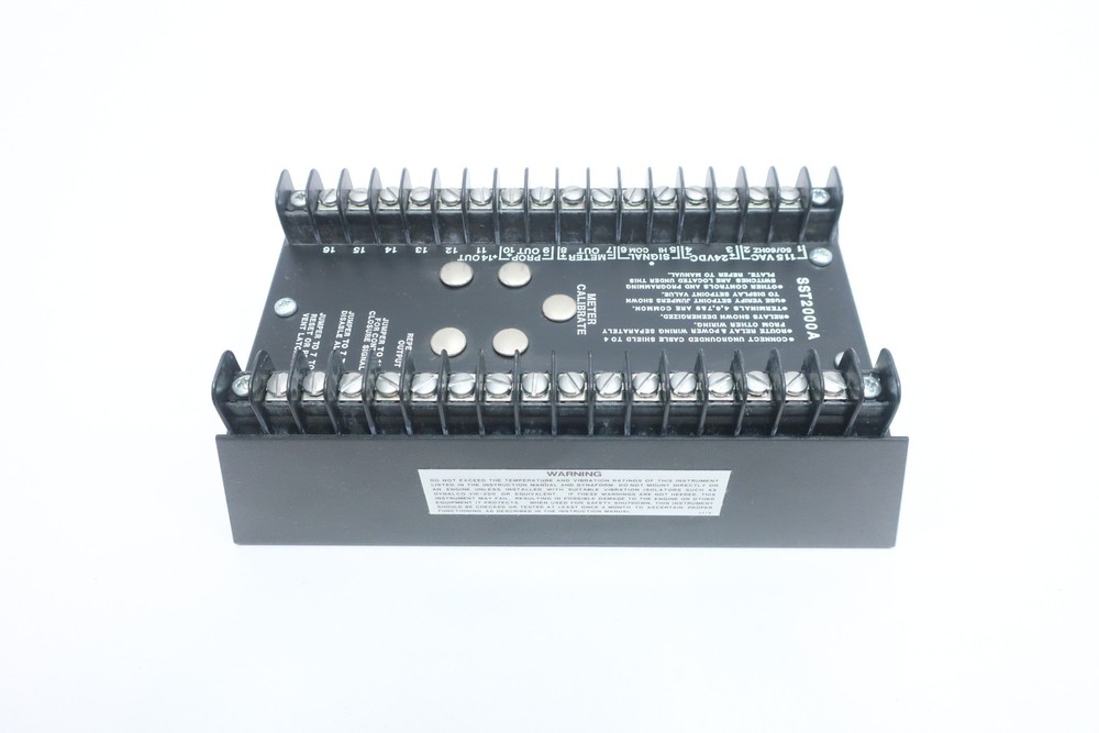 Dynalco SST-2000A-1 Speed Switch Transmitter 300v-ac 28v-dc