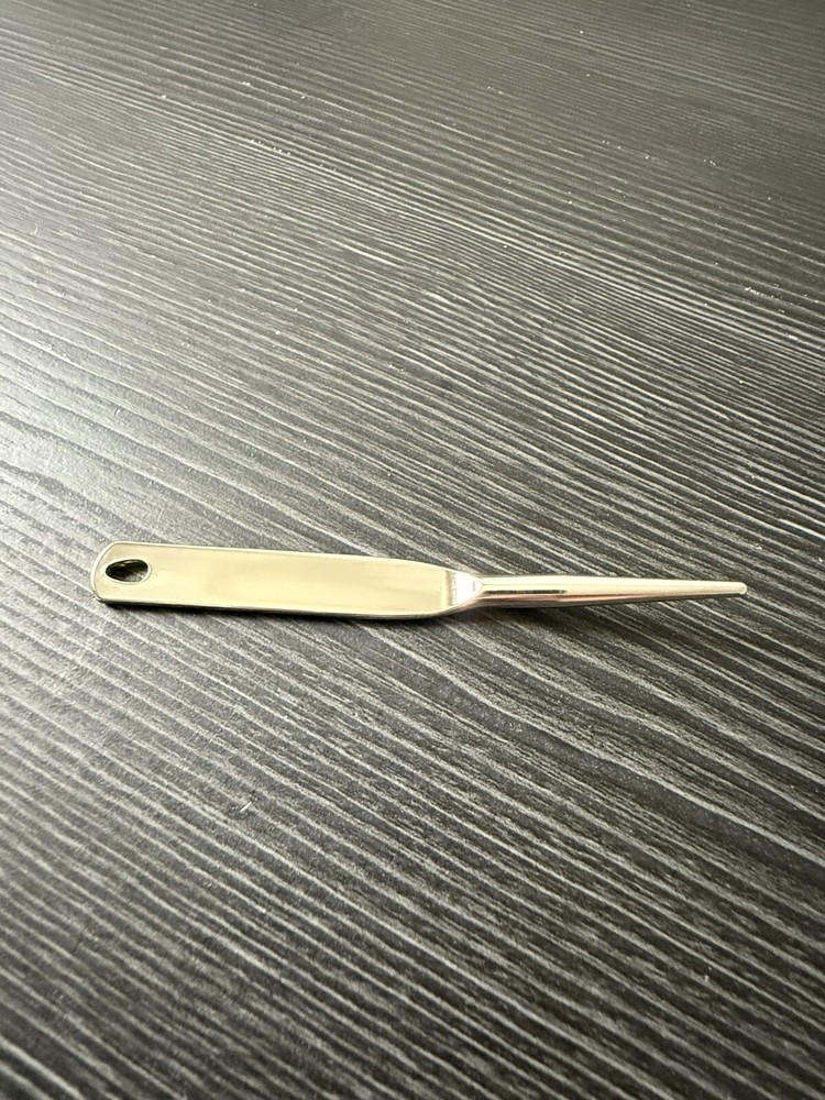 Custom Single Prong Steel Divot Repair Tool - PERSONALIZATION AVAILABLE