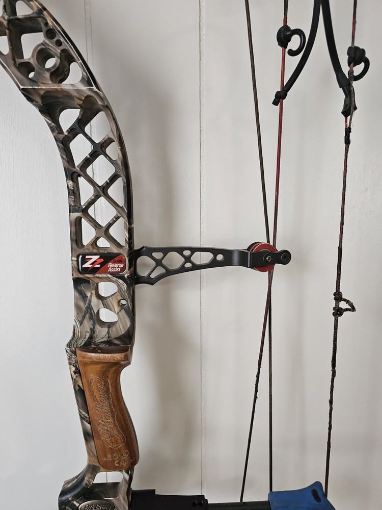 Mathews Z7 Compound Bow